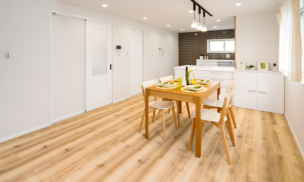 明るく温かみのあるダイニングキッチン 明るく温かみのあるダイニングキッチン