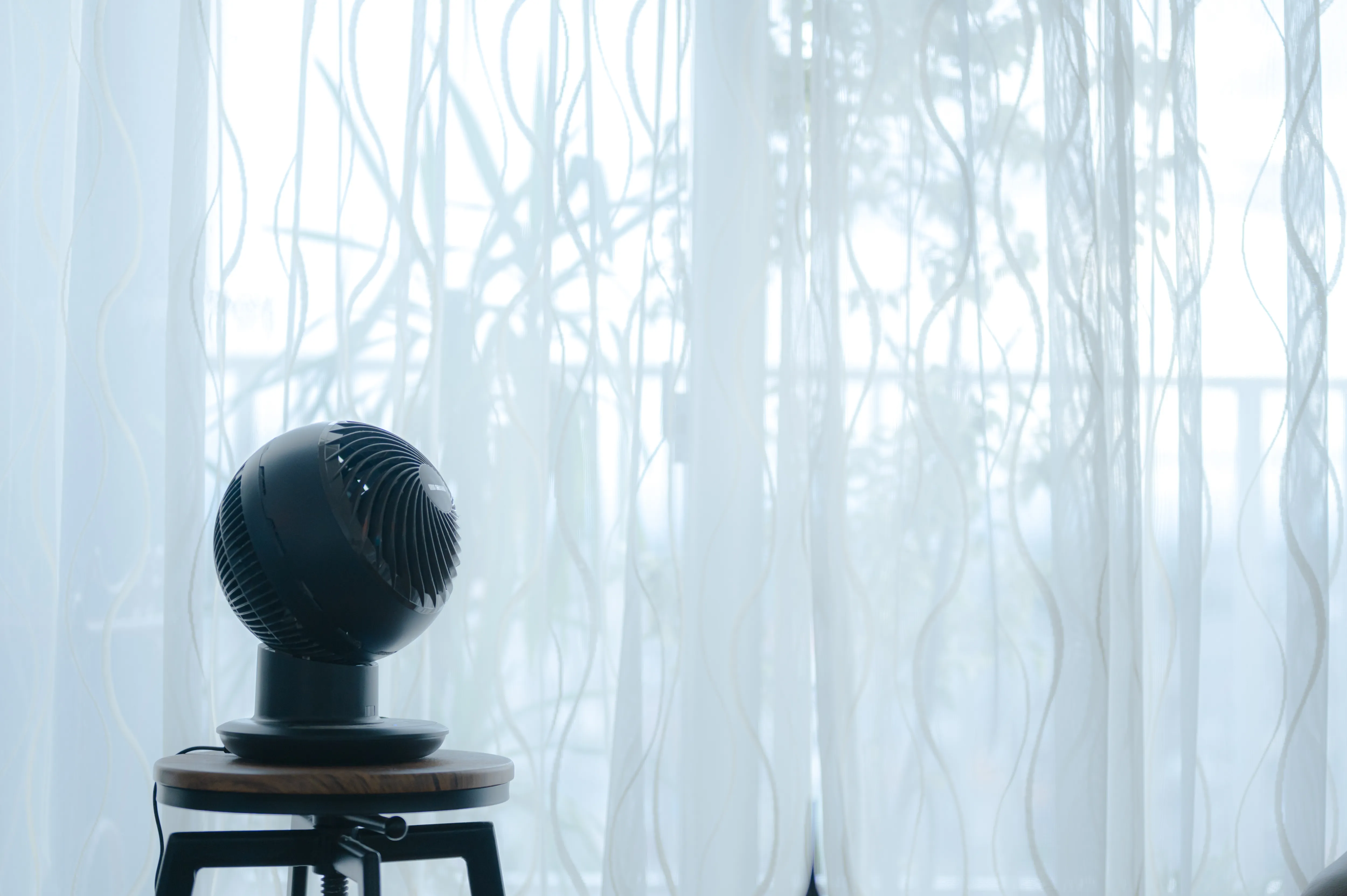 サーキュレーターのある窓辺 サーキュレーターのある窓辺