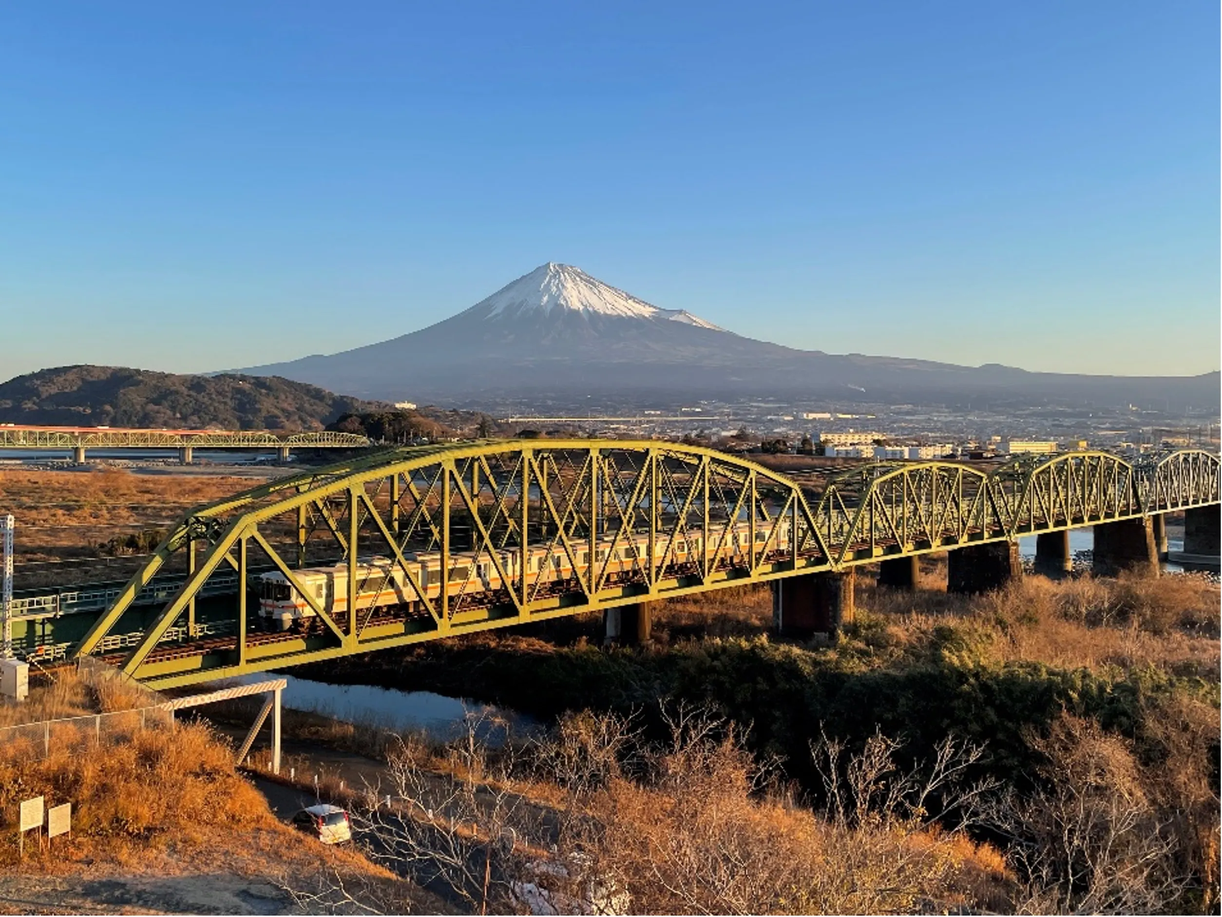 富士山とヒノキ精油のふるさと・富士川の風景